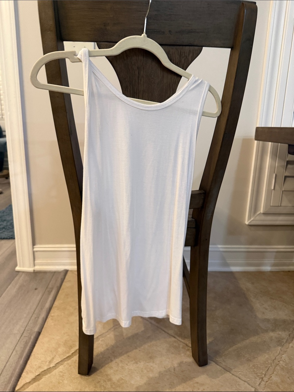 Women's White Sleeveless Tank Top - Classic Lightweight Layering